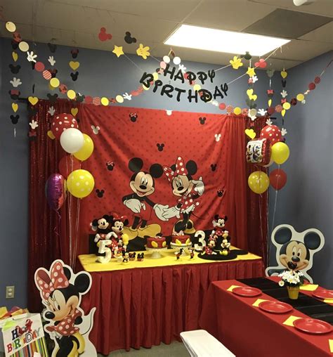 mickey and minnie birthday party decorations